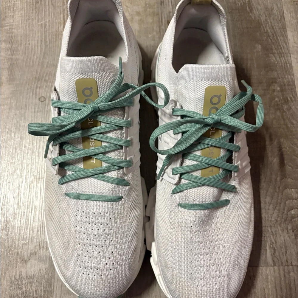 On Running Men’s Cloudswift Running Shoes - White and Green - Picture 2 of 6